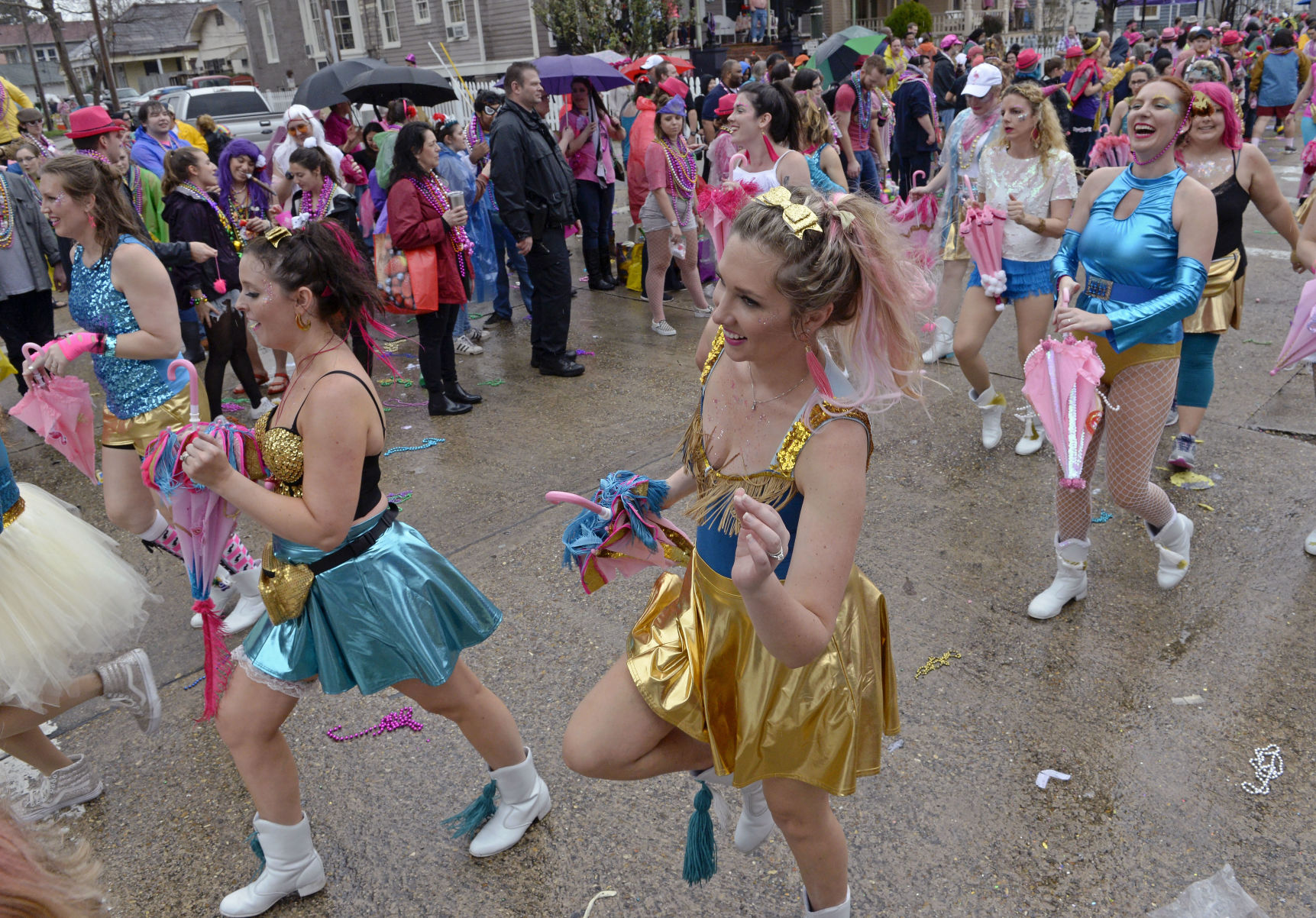 BR.spanishtownparade0672.021118 bf